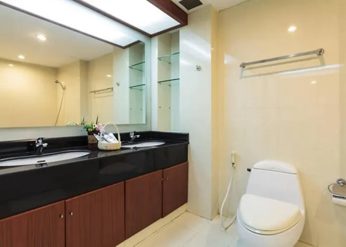 Jj Suites Hotel *