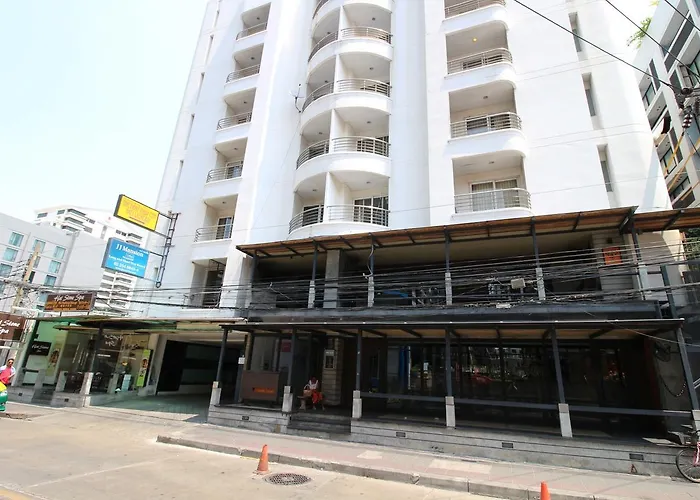 Jj Suites Hotel *