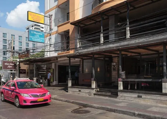 Jj Suites Hotel Bangkok